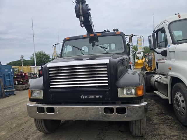 Image of International 4700 equipment image 1