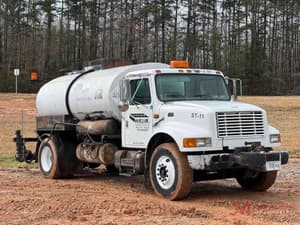 2000 International 4700 Image