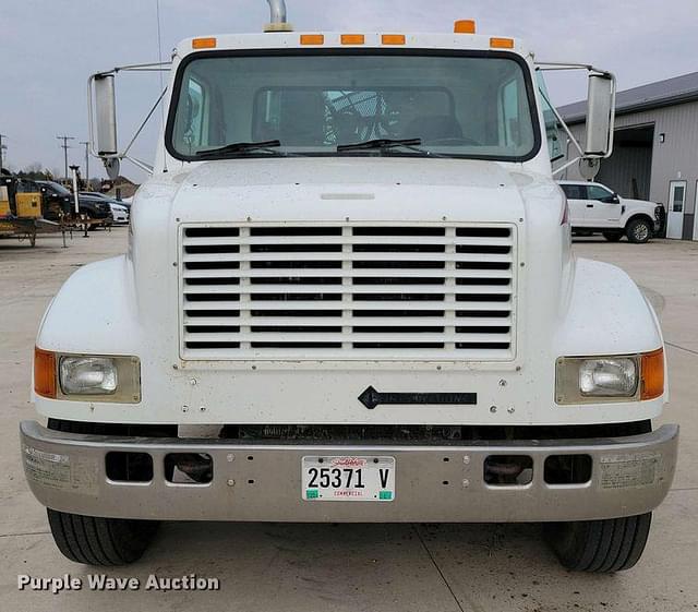 Image of International 4700 equipment image 1