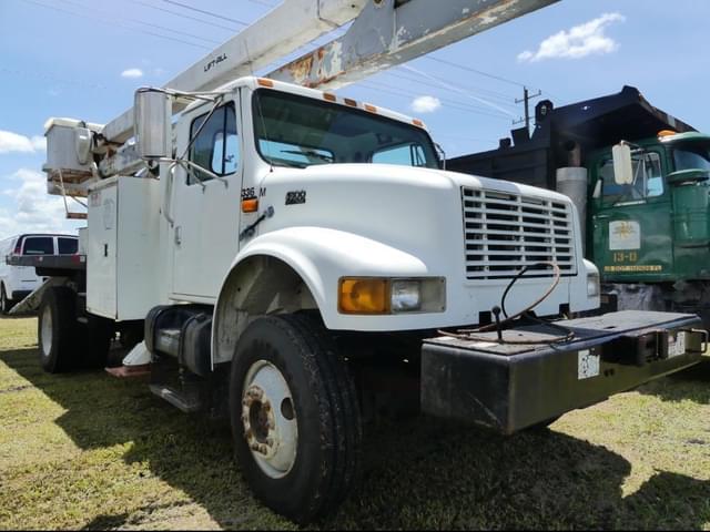 Image of International 4800 equipment image 1