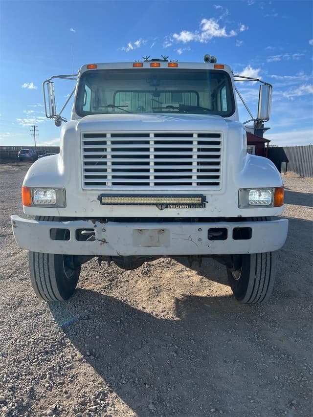 Image of International 4800 equipment image 1