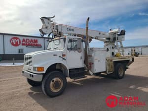 2000 International 4800 Image