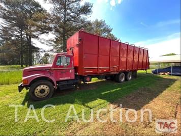 Main image International 4900