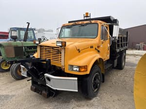 2000 International 4900 Image