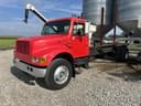 2000 International 4900 Image