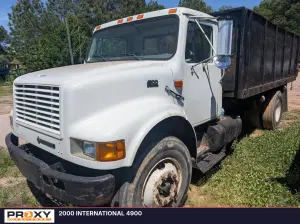 2000 International 4900 Image