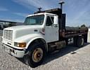2000 International 4900 Image