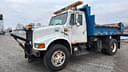 2000 International 4900 Image