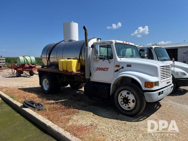 Image of International 4900 equipment image 4