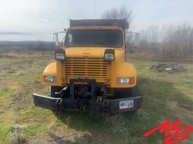 Image of International 4900 DT 466E equipment image 1