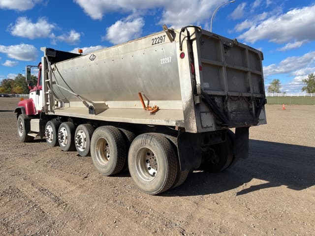 Image of International 5500i equipment image 2