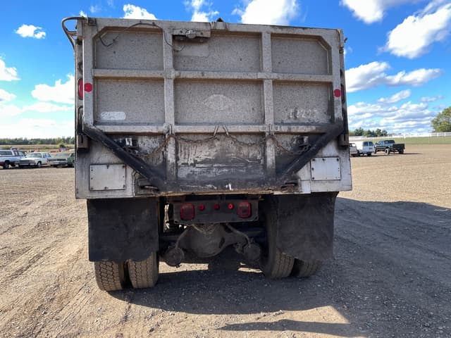 Image of International 5500i equipment image 3