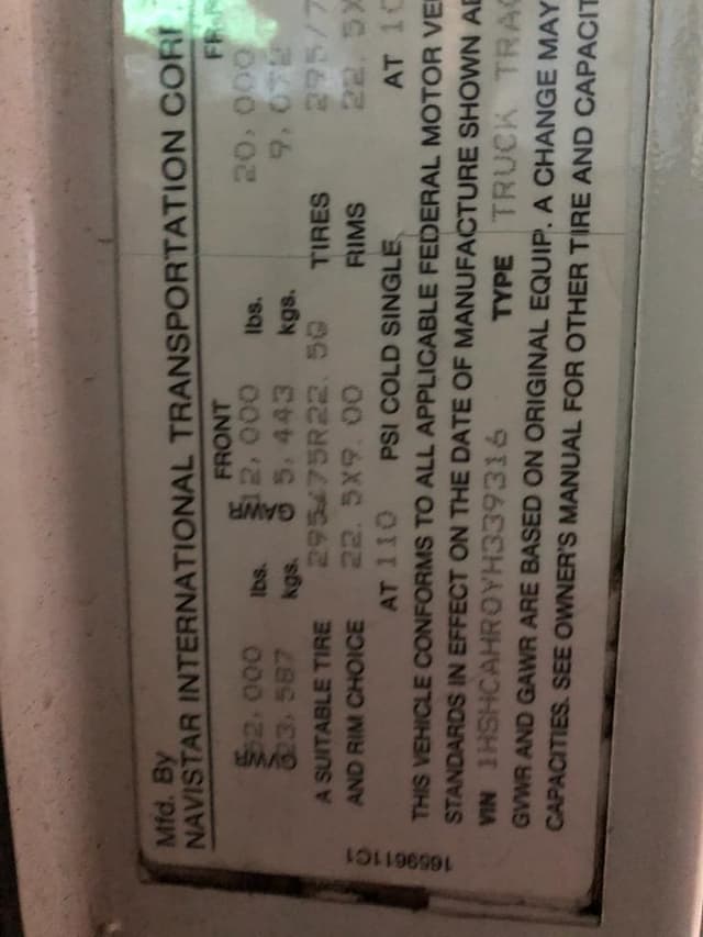 Image of International 8100 equipment image 4