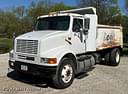 2000 International 8100 Image