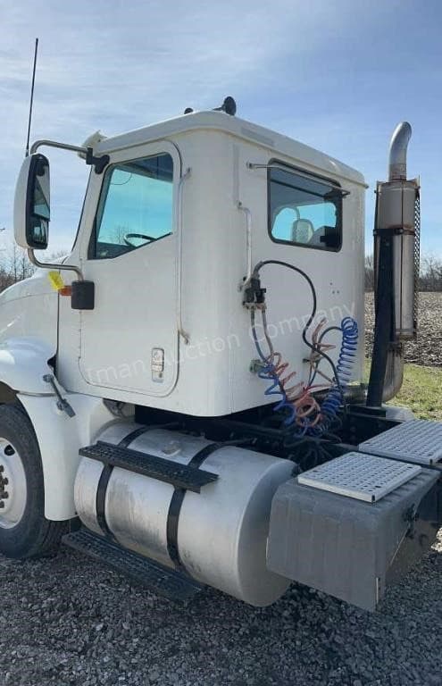 Image of International 9100 equipment image 3