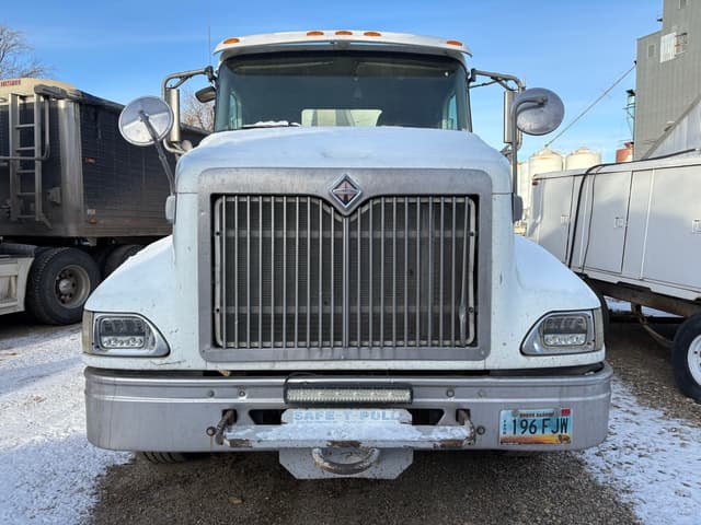 Image of International 9200i equipment image 1