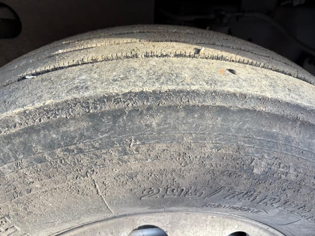 Image of International 9200i equipment image 4