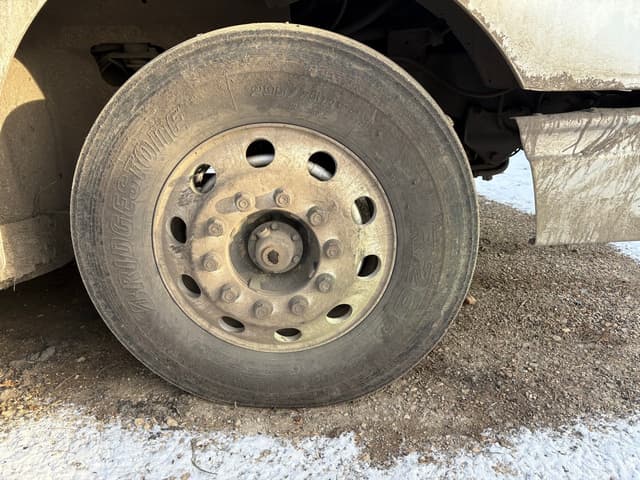 Image of International 9200i equipment image 3