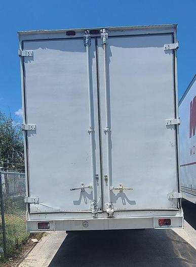 Image of International Navistar 4700 equipment image 2
