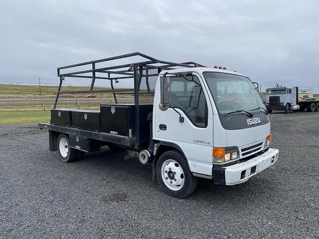 Image of Isuzu NPR-HD equipment image 4