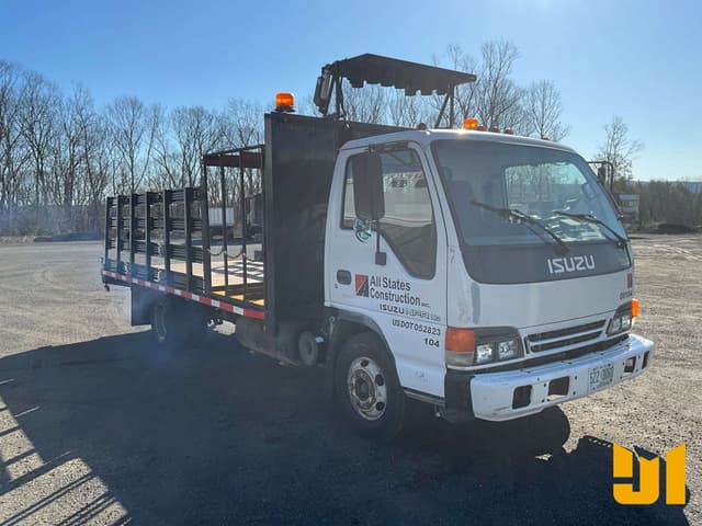 Image of Isuzu NPR-HD equipment image 2