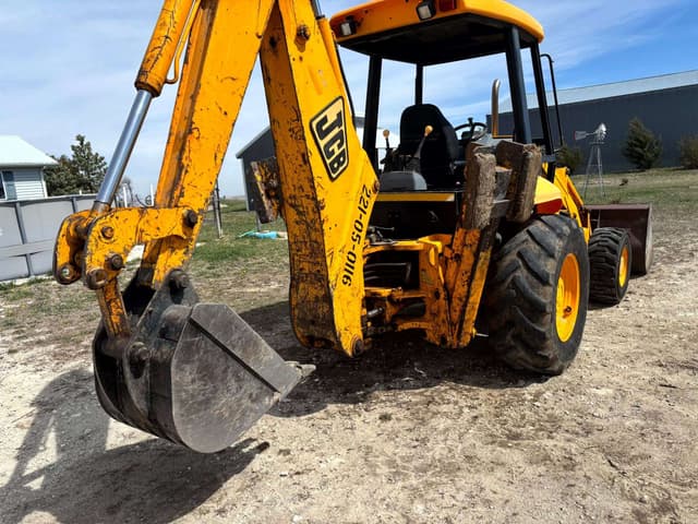 Image of JCB 214E equipment image 1