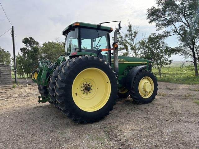 Image of John Deere 8310 equipment image 4