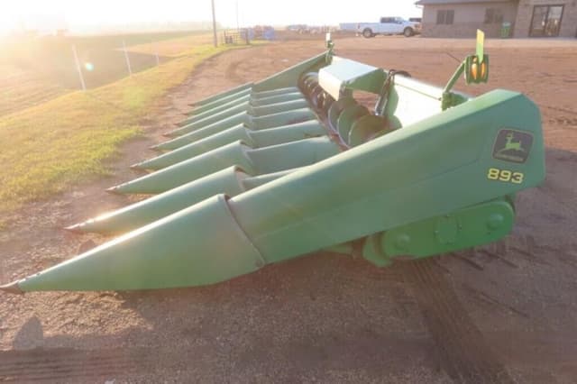 Image of John Deere 893 equipment image 1