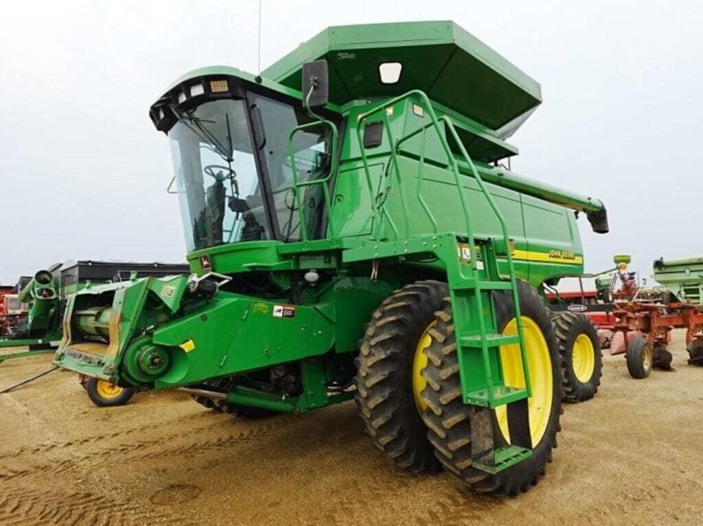2000 John Deere 9750 STS Equipment Image0