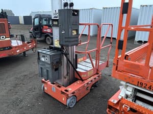 2000 JLG 12SP Image
