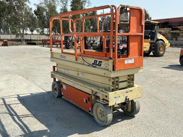 Image of JLG 2033E3 equipment image 1