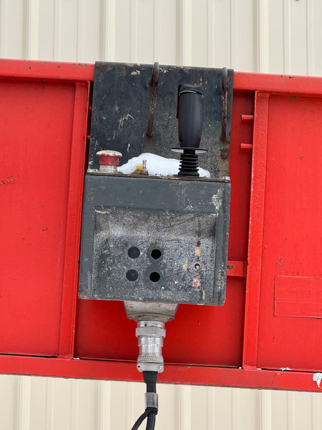 Image of JLG 260MRT equipment image 3