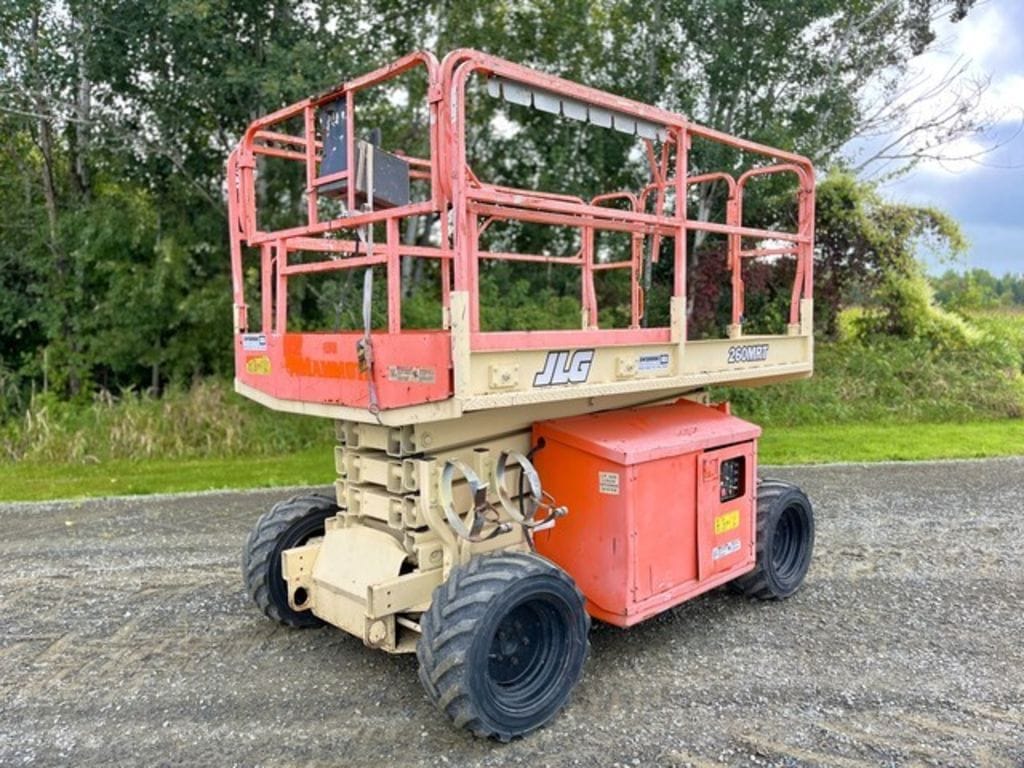 Main image JLG 260MRT