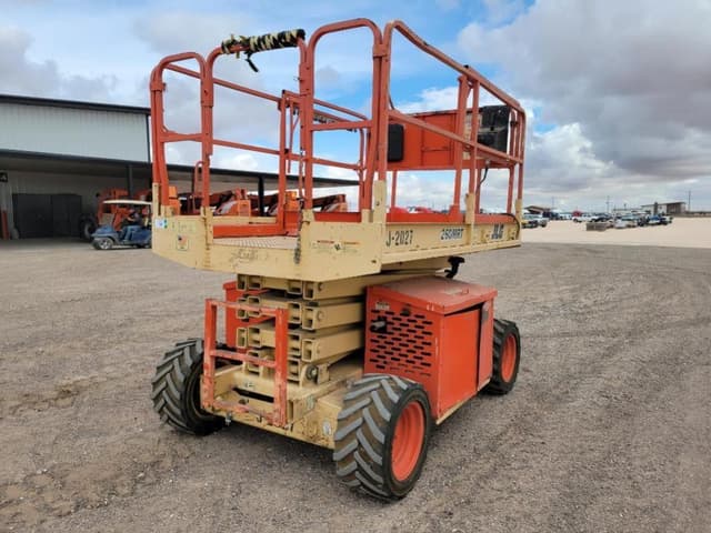 Image of JLG 260MRT equipment image 4