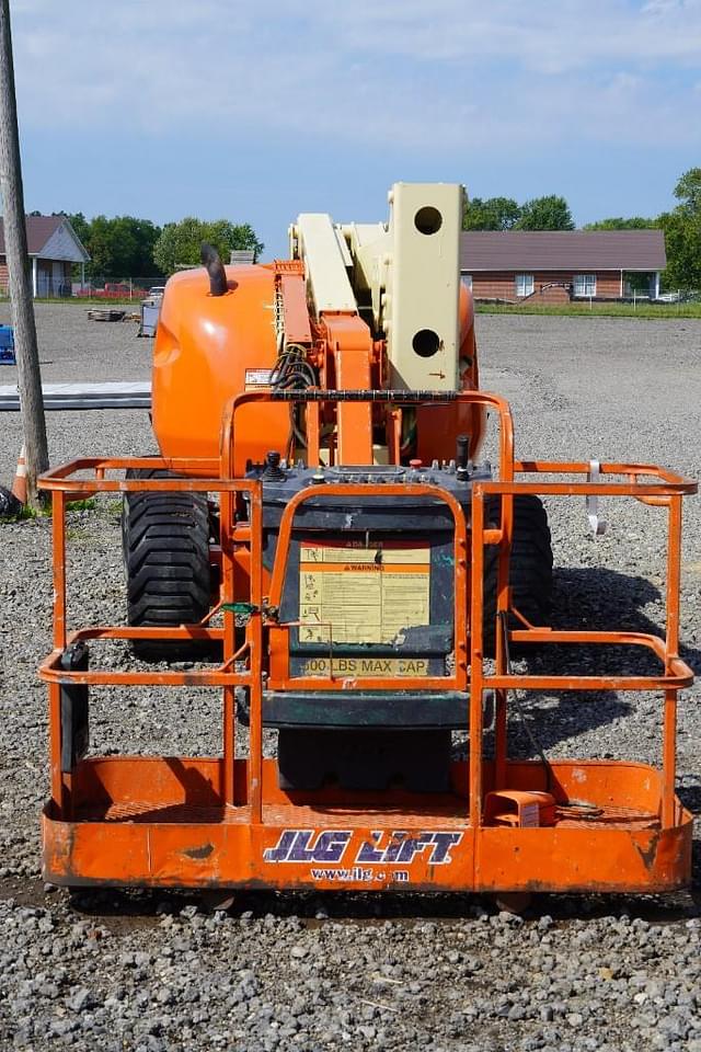 Image of JLG 450AJ equipment image 3