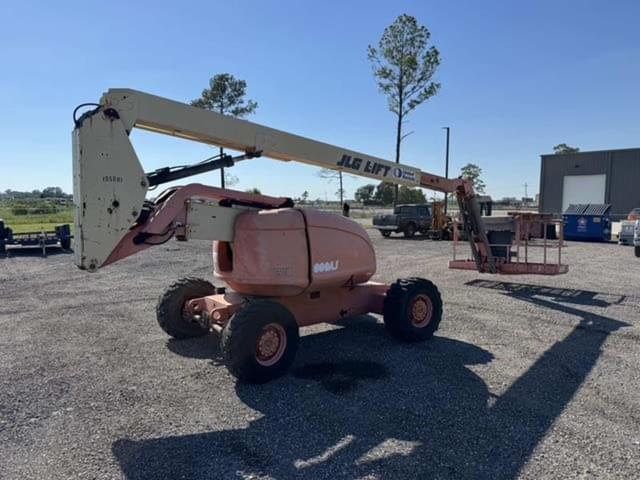 Image of JLG 600AJ equipment image 3