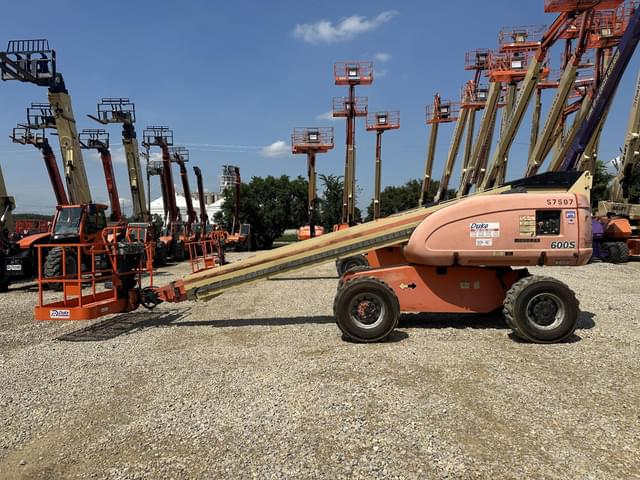 Image of JLG 600S equipment image 1