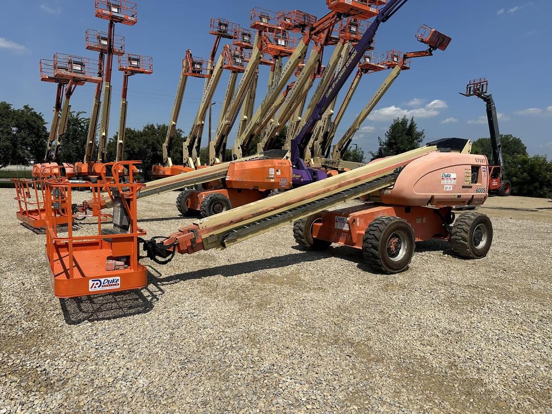 Image of JLG 600S Primary image
