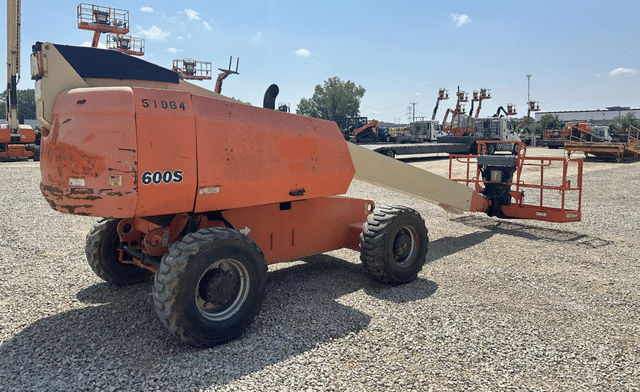 Image of JLG 600S equipment image 4