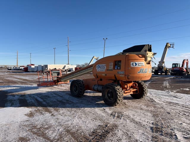 Image of JLG 600S equipment image 3