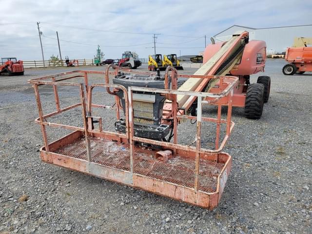 Image of JLG 600S equipment image 1
