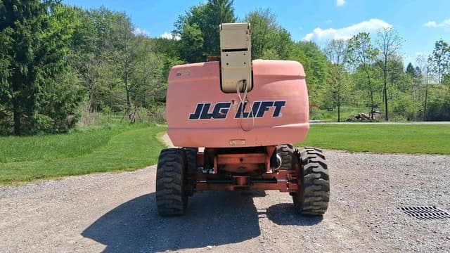Image of JLG 600AJ equipment image 3