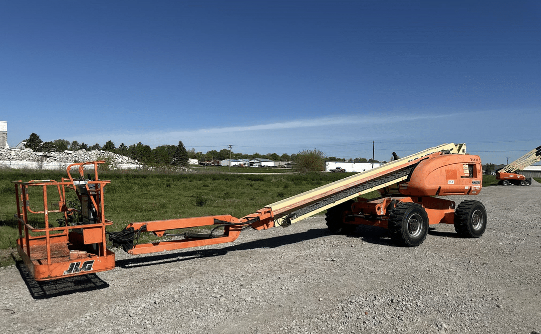 Image of JLG 660SJ Primary image