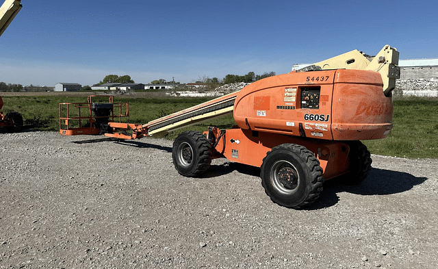 Image of JLG 660SJ equipment image 3