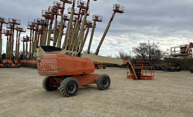 Image of JLG 660SJ equipment image 3