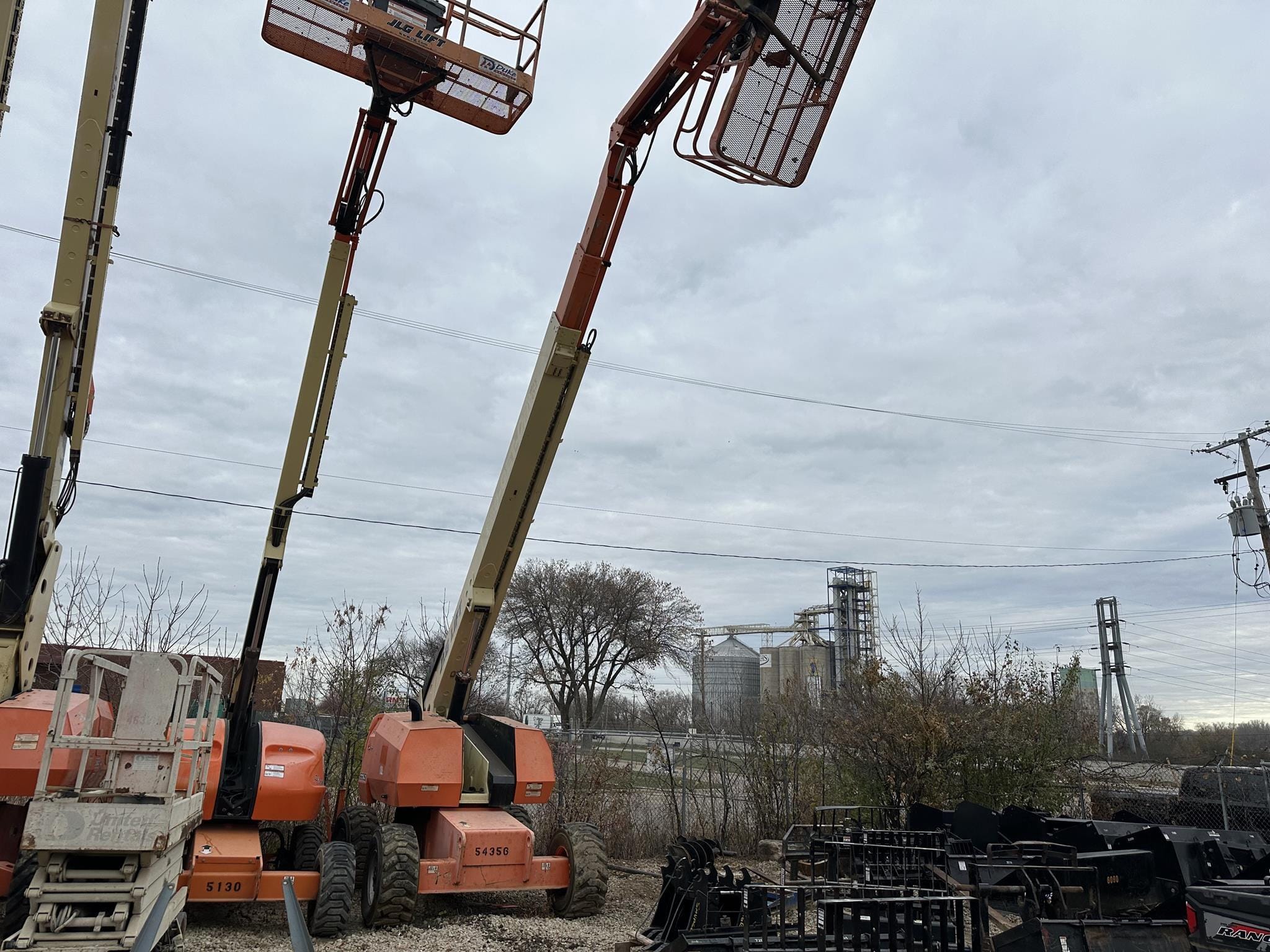 2000 JLG 660SJ Equipment Image0