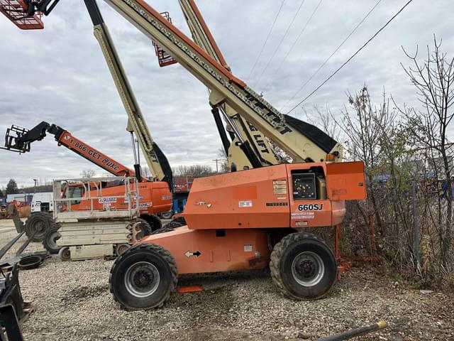 Image of JLG 660SJ equipment image 2