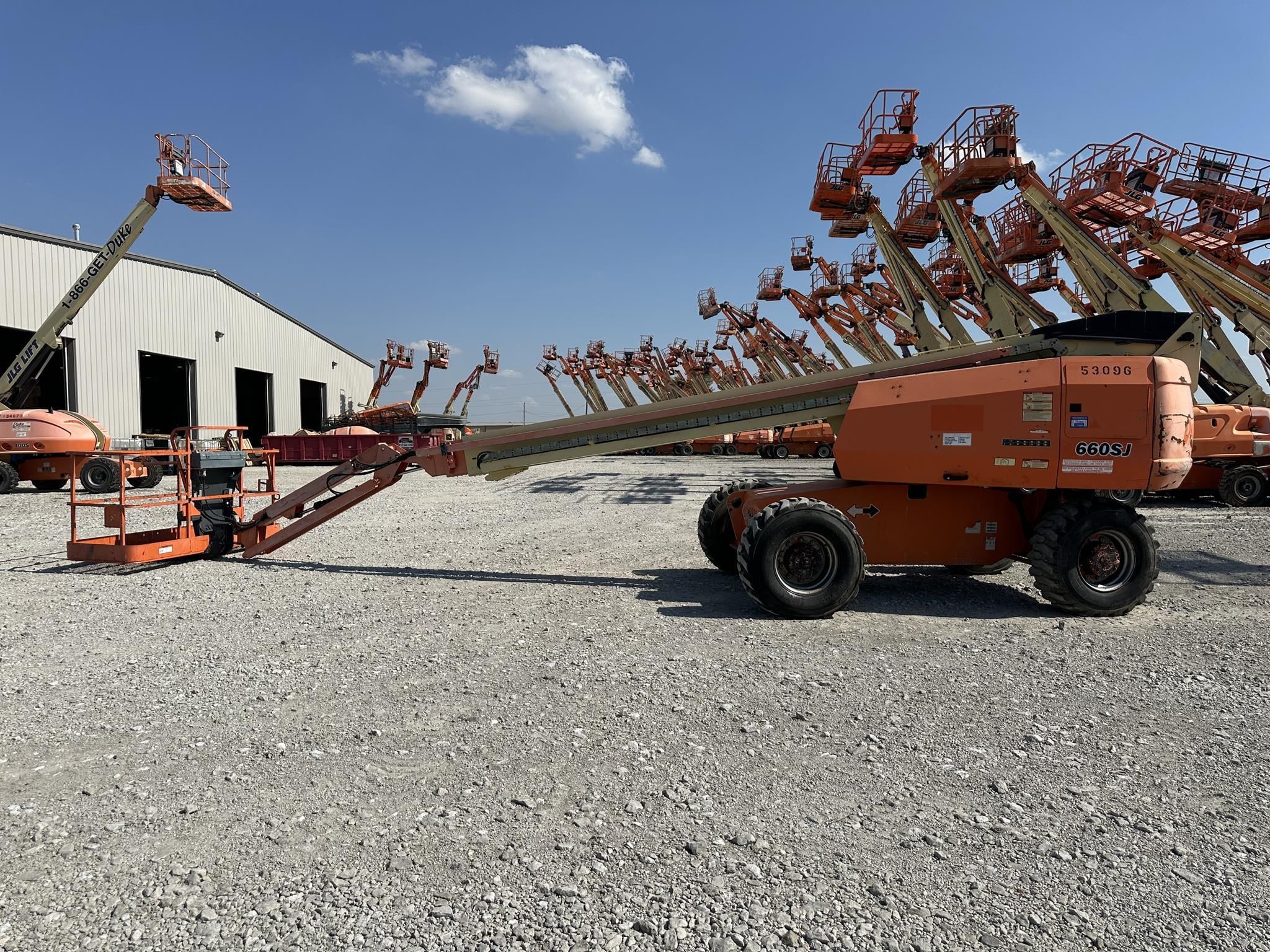 2000 JLG 660SJ Equipment Image0