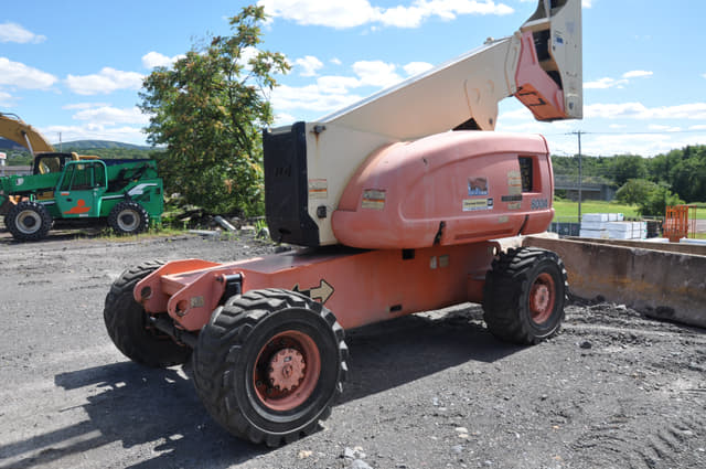 Image of JLG 800A equipment image 1