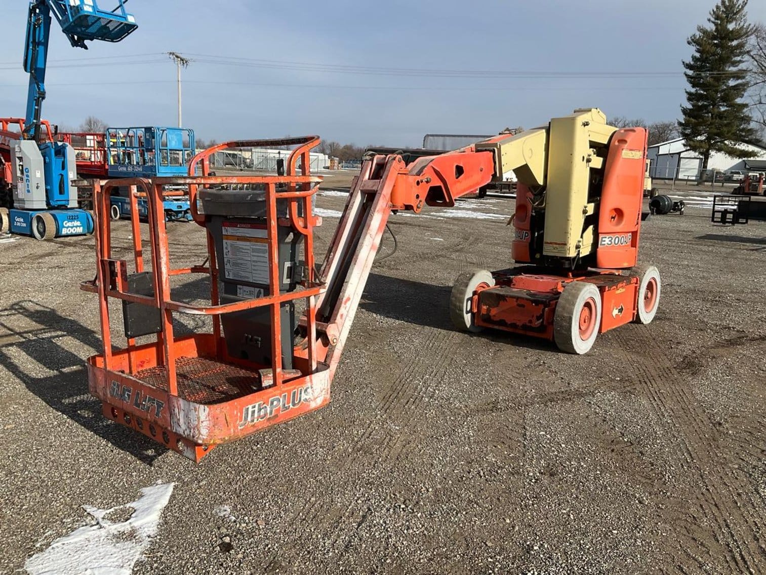 2000 JLG E300AJP Equipment Image0